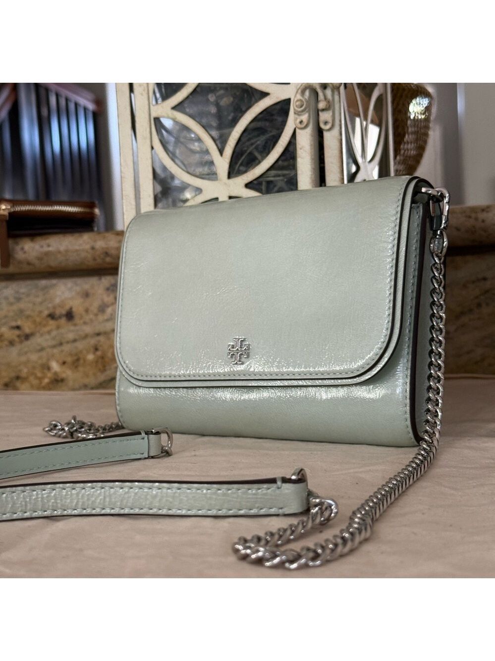 NWT 375! Unique ! Tory Burch Emerson Chain Wallet Crossbody In Mint drop